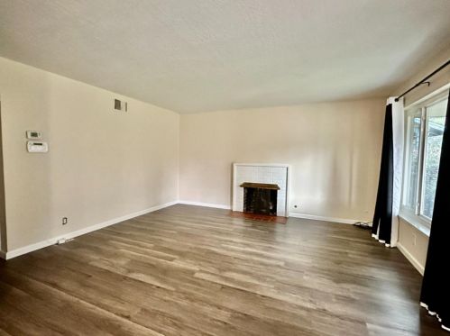 921 Sutter Ave, Sunnyvale, CA 94086-7550