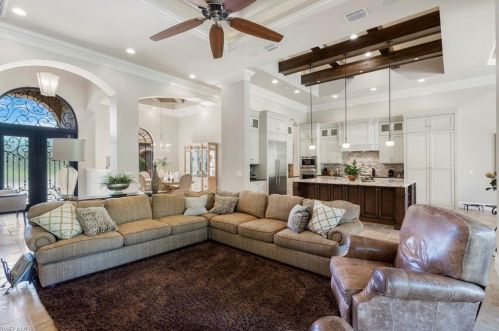 4245 Deephaven Ln, Naples FL 34119-8616 exterior