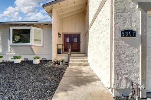 5307 Southbridge Pl, San Jose, CA 95118-3056