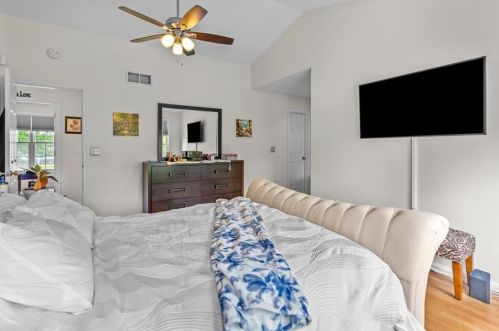 65 Carriage Trl, Middletown RI  02842-7251 exterior