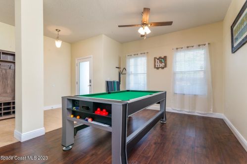 3220 Constellation Dr, Melbourne FL 32940-2365 exterior