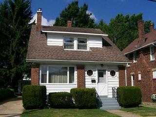 2130 Eastern Ave, Erie, PA 16510-1716