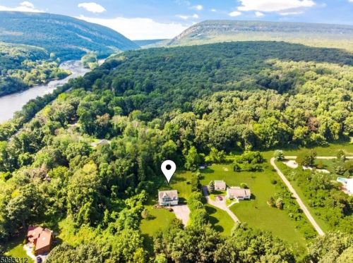 128 Hainesburg River Rd, Columbia, NJ 07832-2650