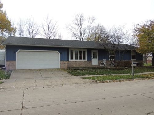 6217 55th St, Kenosha, WI 53144-3709