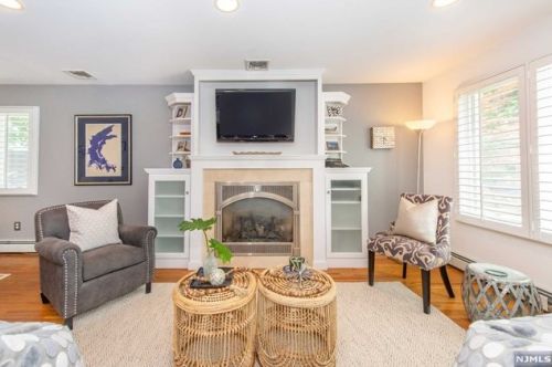 122 Woodside Ave, Ridgewood NJ 07450-5028 exterior