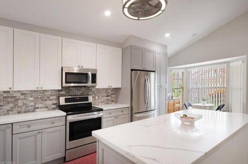 3588 Corinthian Way, Naples, FL 34105-5618