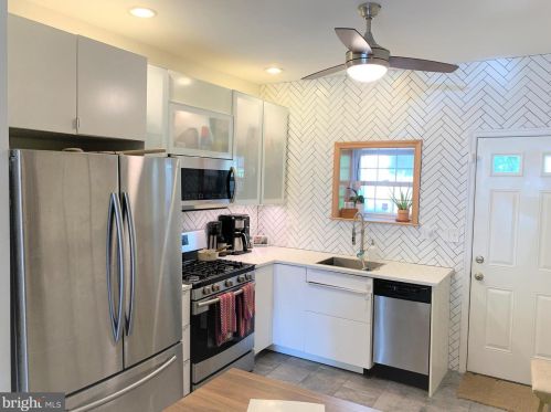 2210 Coral St, Philadelphia PA  19125-1512 exterior