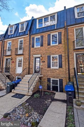 616 G St, Washington, DC 20003-2722