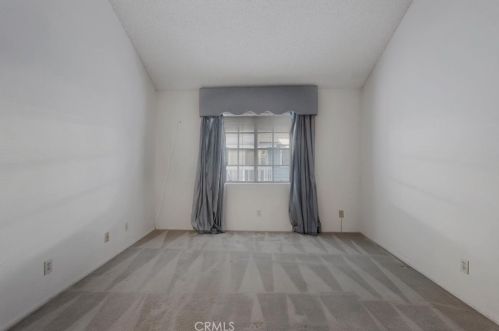 11690 Lakewood Blvd, Downey CA  90241-5272 exterior