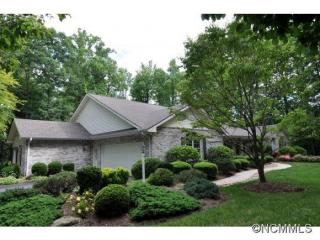 59 Connemara Overlook Dr, Hendersonville, NC 28739-7858