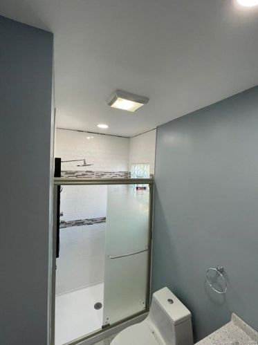 865 Noble Ave, Bridgeport CT  06608-1049 exterior