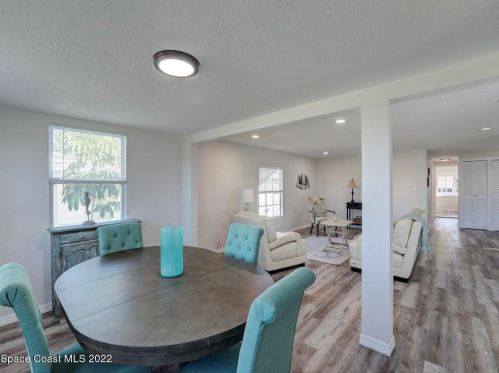 1112 Oriole Cir, Sebastian FL  32976-7521 exterior