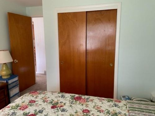 46 Vermont Ave, Milford CT  06460-7043 exterior