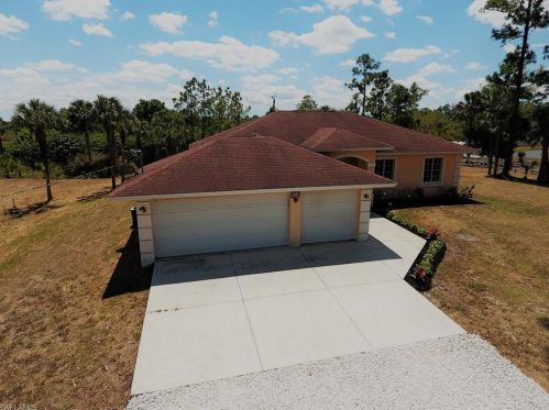 3160 22nd Ave, Naples FL  34117-8806 exterior