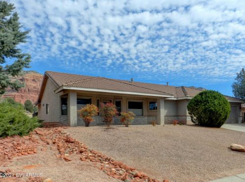 210 Pinon Woods Dr, Sedona, AZ 86351-6902