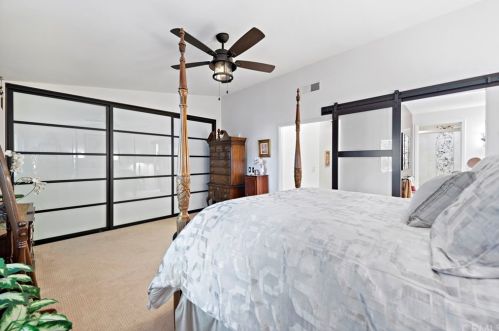 2 Emperor, Irvine CA 92604-1918 exterior