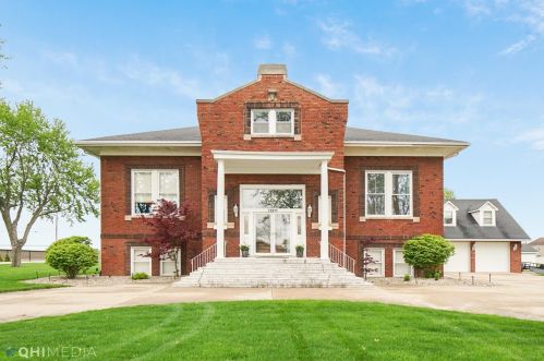 11311 Delaware St, Crown Point, IN 46307-7319