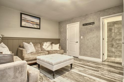 10083 Northcote Ct, Dyer IN  46373-9503 exterior