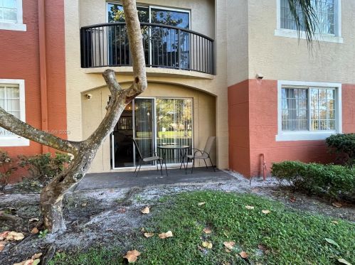 4167 Haverhill Rd, West Palm Beach, FL 33417-8251