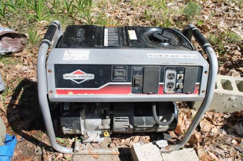 25 Warner Rd, Henniker NH  03242-3168 exterior