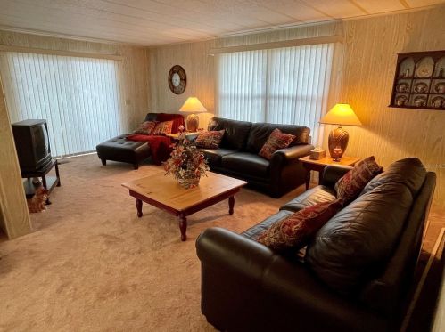 34202 Canal Dr, Pinellas Park FL  exterior