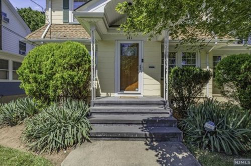 141 Cambridge Ave, Englewood NJ  07631-1624 exterior