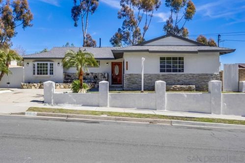6421 Lake Dr, San Diego, CA 92119-2809