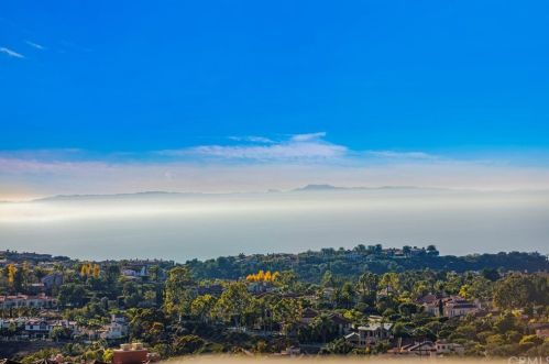 4 Via Rubino, Newport Beach, CA 92657-1607