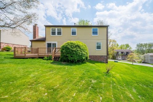 1220 Harvest Ct, Bridgeville PA  15017-1108 exterior