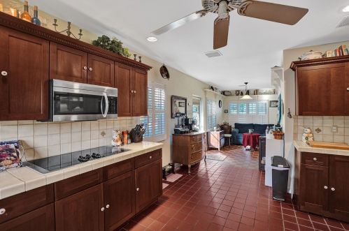 302 1st Ave, Delray Beach FL  33444-3804 exterior