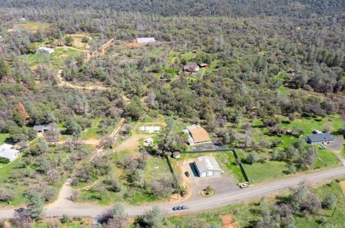 36 Crystal Pines Rd, Oroville, CA 95965-9125