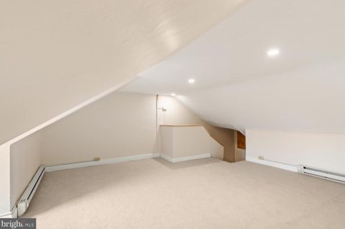 504 Lemon St, Lancaster PA  17603-3323 exterior