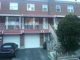 1420 Edwards Ave, Bronx, NY 10461-5807