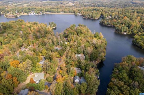 13 Piedmont Ln, Bybee VA  22963-2128 exterior