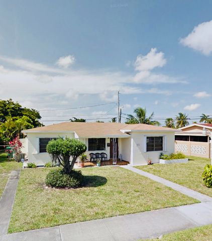 5771 111th St, Hialeah, FL 33012-2569