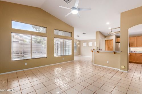 16025 18 Dr, Phoenix AZ  85045-1774 exterior