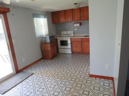 1379 Stone Dr, New Haven OH  45030-2029 exterior