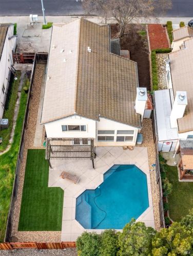 912 Celestine Cir, Vacaville CA  95687-7852 exterior