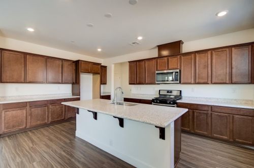 615 Mono St, Manteca CA  95337 exterior