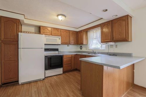 5773 Tall Oaks Dr, Milford OH  45150-2557 exterior