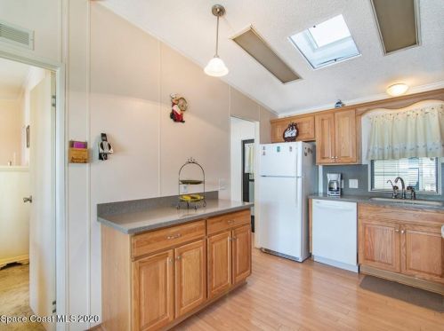 638 Wedelia Dr, Sebastian FL  32976-7120 exterior