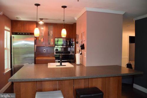 216 Stone Hurst Ct, New Castle DE  19720-3946 exterior