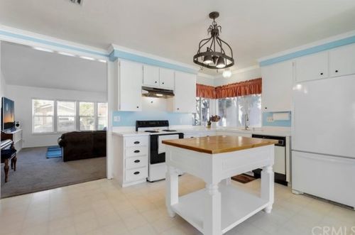 4522 Charleville Cir, Irvine CA 92604-2329 exterior