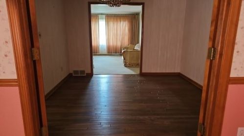 15 Sunbirch Dr, Jeannette PA  15644-1138 exterior