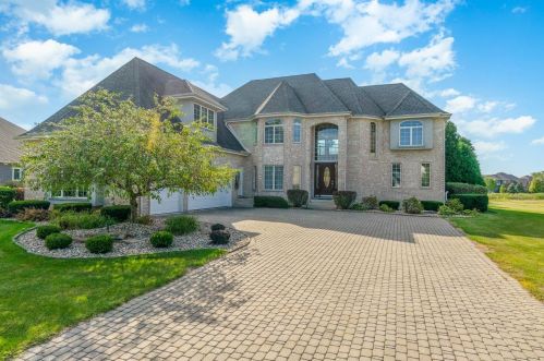 1613 Sonoma Ct, Crown Point, IN 46307-3748
