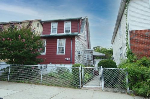 4363 Gunther Ave, Bronx, NY 10466-1807