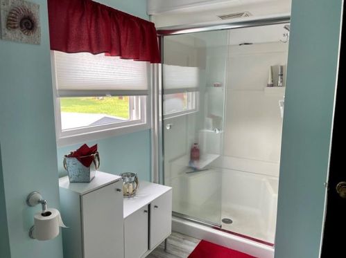 1705 Neshannock Blvd, New Castle PA  16105-2480 exterior