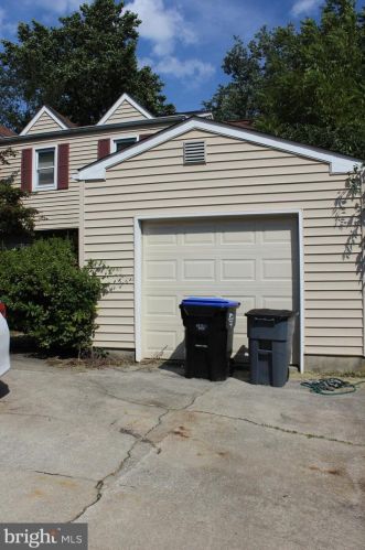 2114 Yorklyn Cir, Boothwyn PA  19061-3415 exterior