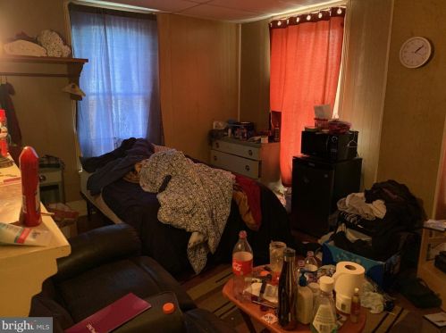 243 Baltimore St, Hanover PA 17331-3315 exterior