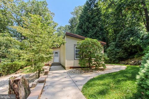 775 Creek Ct, Tolna, PA 17349-8123